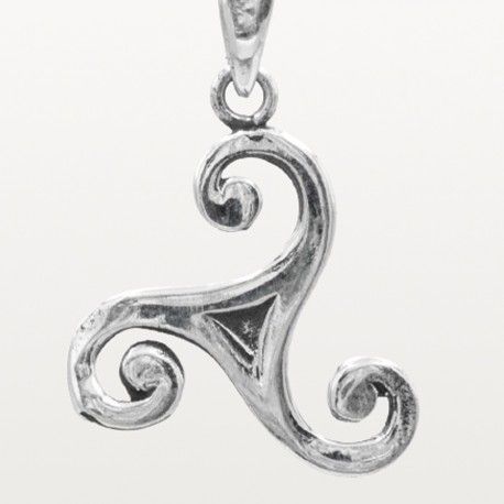 Colgante de Triskele en Plata