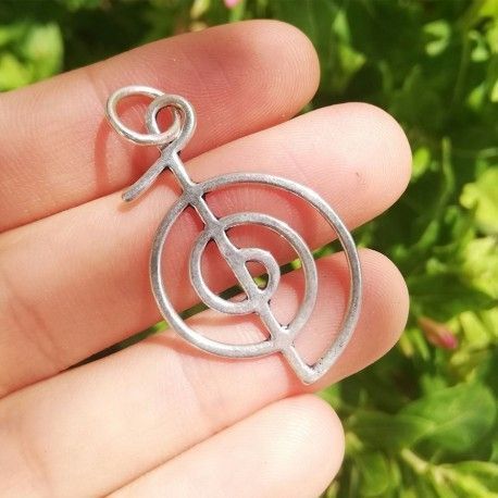 Colgante de Chokurei en Plata